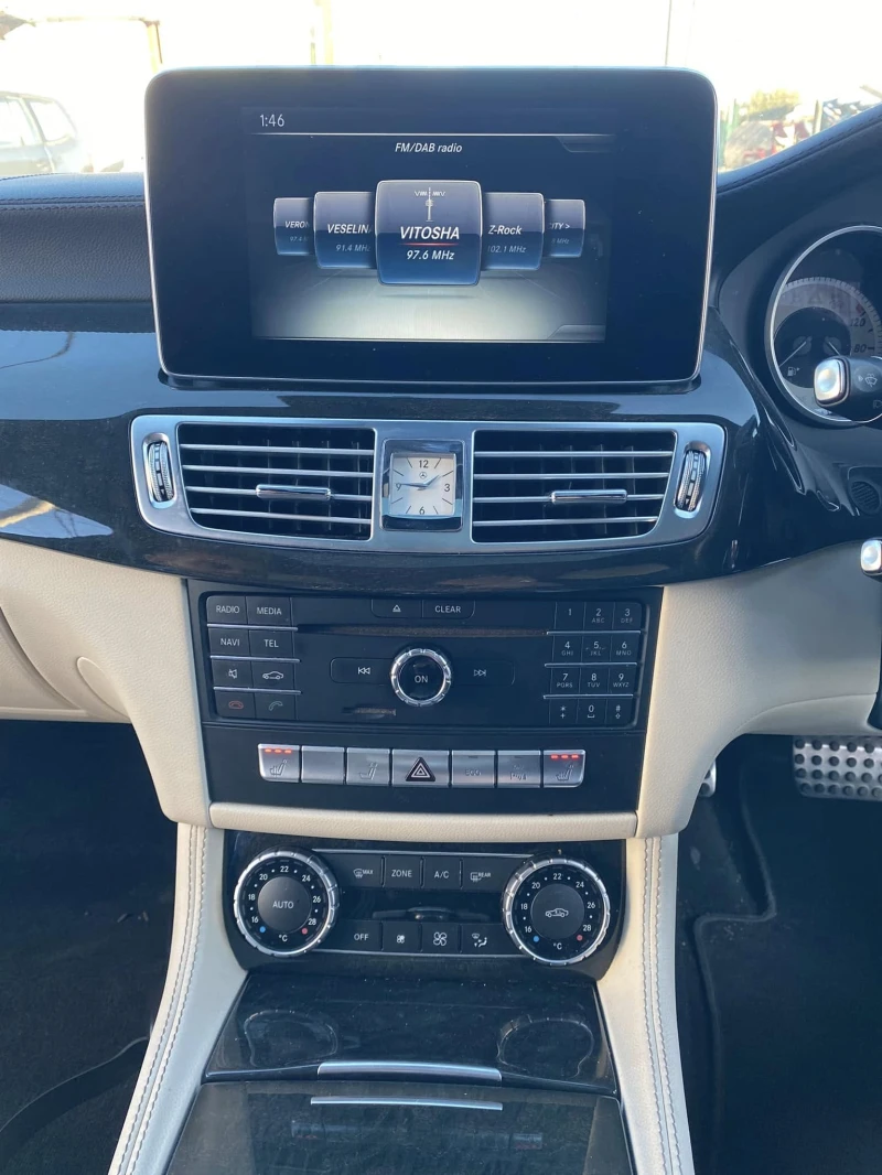 Mercedes-Benz CLS 220, снимка 8 - Автомобили и джипове - 52491608