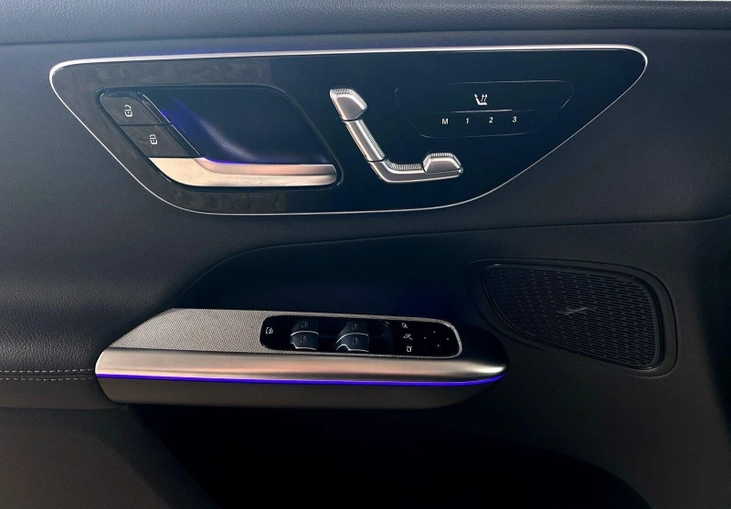 Mercedes-Benz GLC 200 4M* 360CAM* DISTR* KEYLESS* MEMORY* , снимка 7 - Автомобили и джипове - 51994049