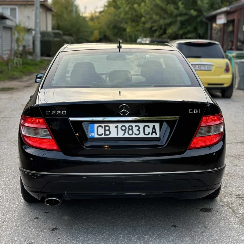 Mercedes-Benz C 220, снимка 2 - Автомобили и джипове - 52378771