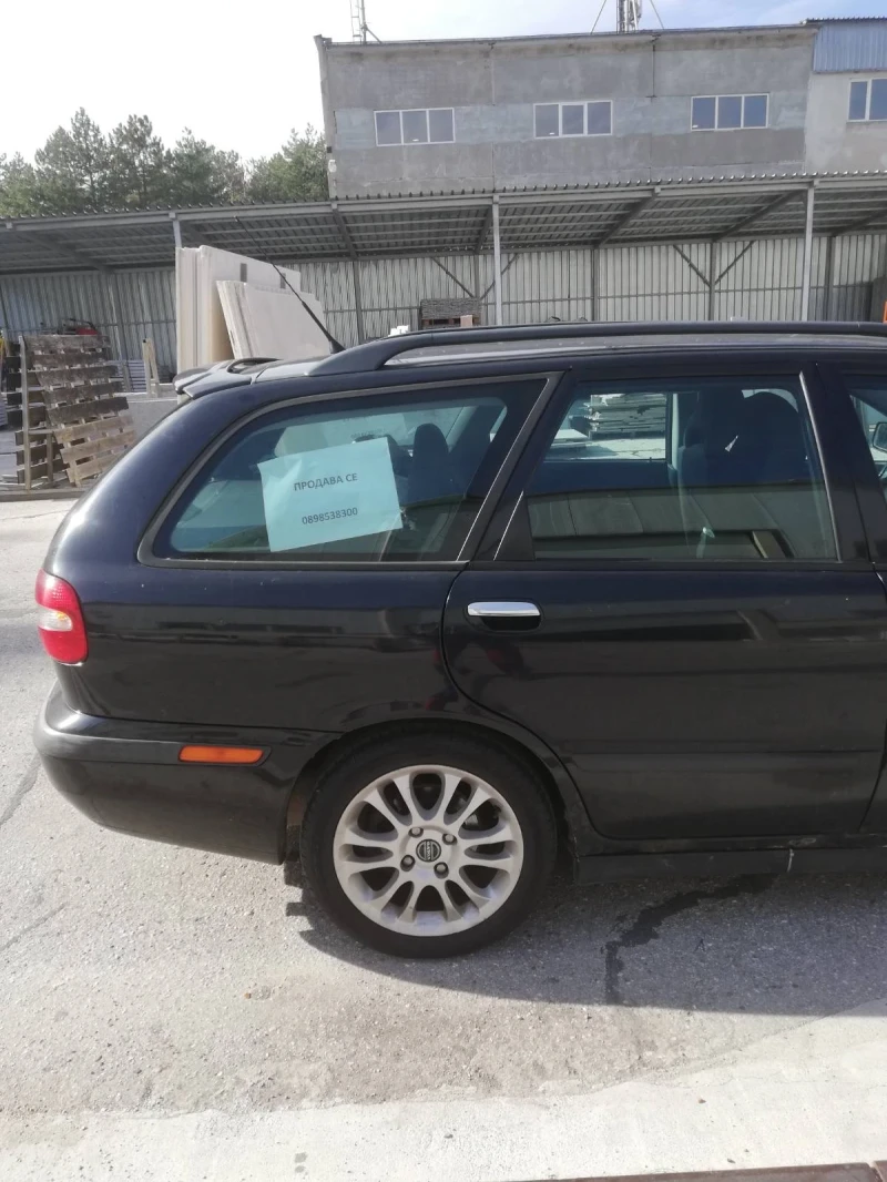 Volvo V40, снимка 3 - Автомобили и джипове - 52434552