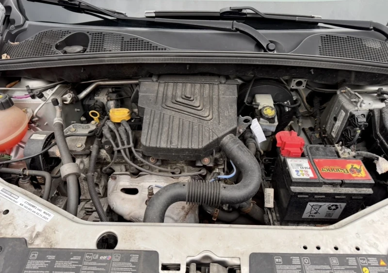 Dacia Dokker 1.6i / Климатик, снимка 13 - Автомобили и джипове - 52550380