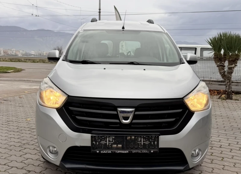 Dacia Dokker 1.6i / Климатик, снимка 2 - Автомобили и джипове - 52550380