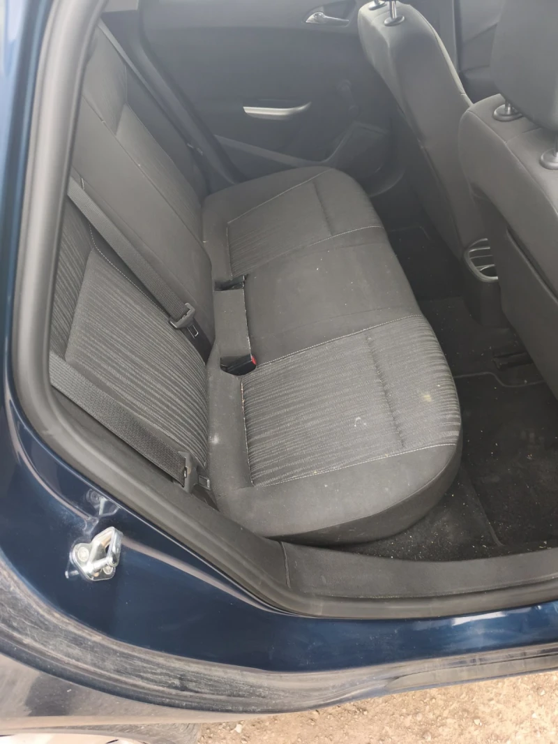 Opel Astra J 1.7 110, снимка 8 - Автомобили и джипове - 52566946