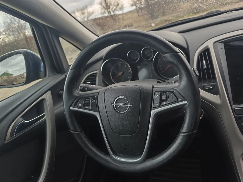 Opel Astra J 1.7 110, снимка 7 - Автомобили и джипове - 52566946