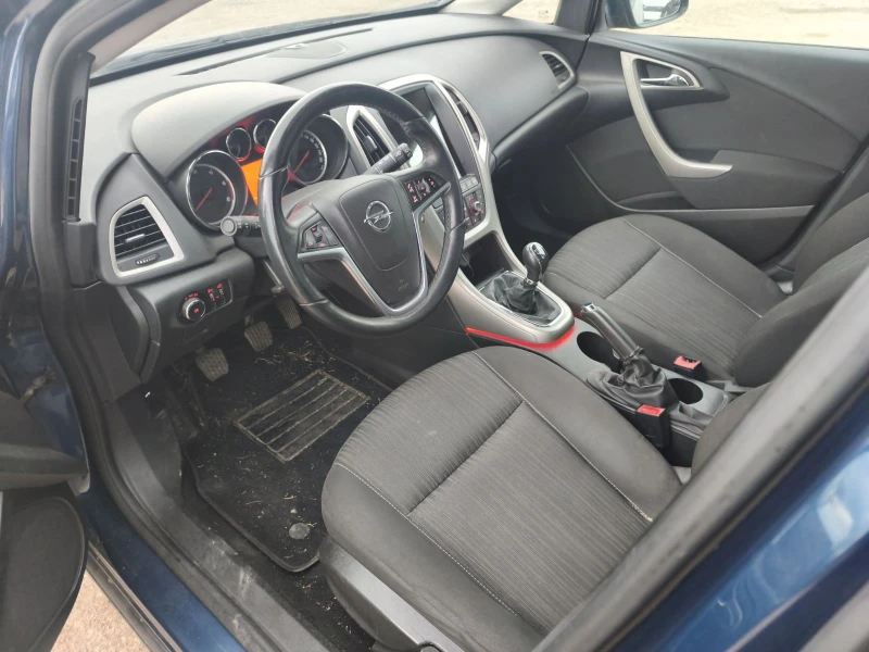 Opel Astra J 1.7 110, снимка 10 - Автомобили и джипове - 52566946