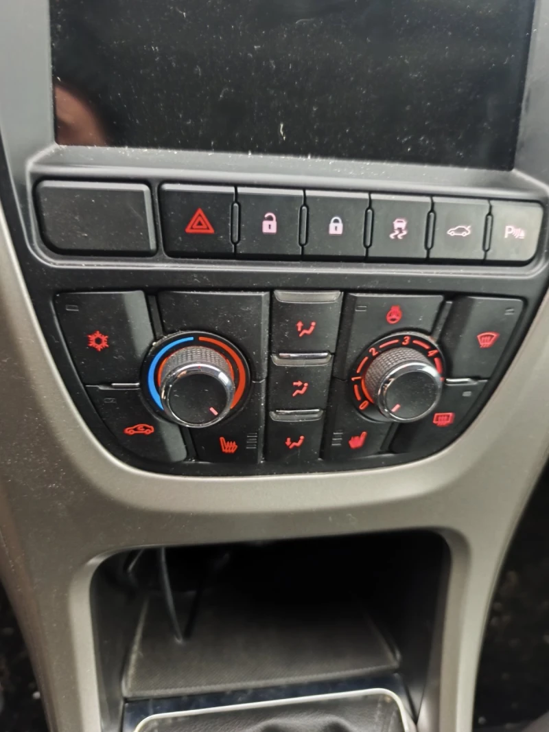 Opel Astra J 1.7 110, снимка 12 - Автомобили и джипове - 52566946