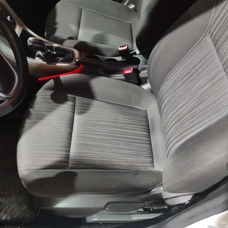 Opel Astra, снимка 2 - Автомобили и джипове - 52683172