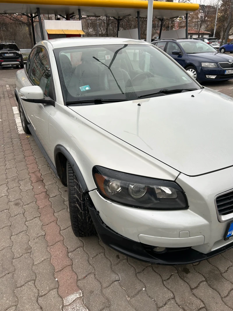 Volvo C30, снимка 2 - Автомобили и джипове - 52804792