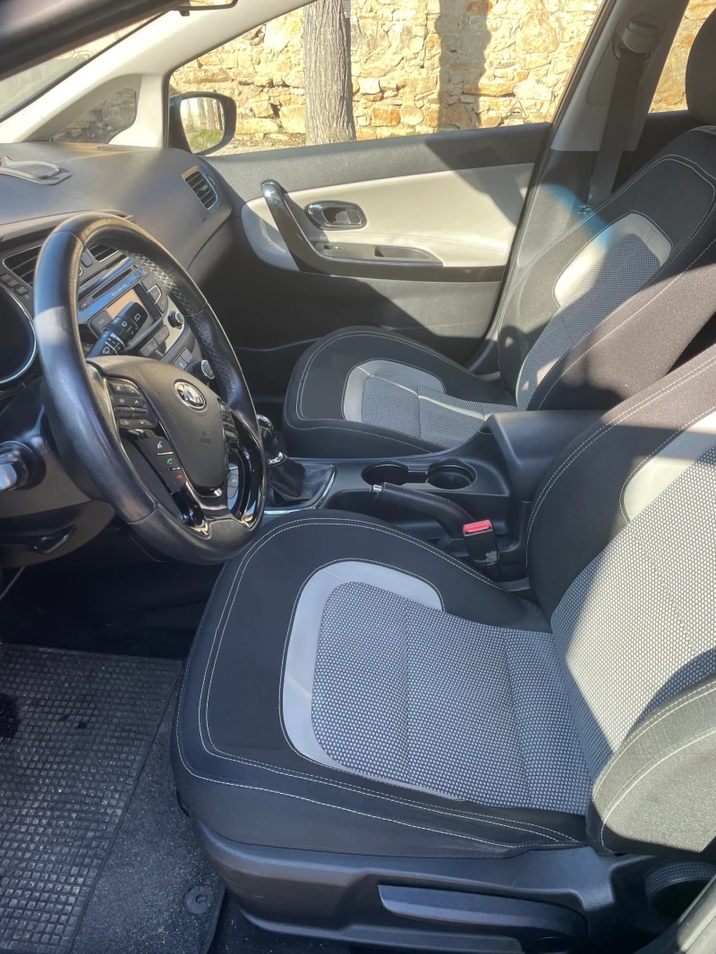Kia Ceed, снимка 9 - Автомобили и джипове - 53583031