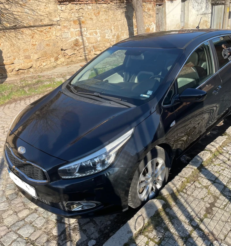Kia Ceed, снимка 4 - Автомобили и джипове - 53583031
