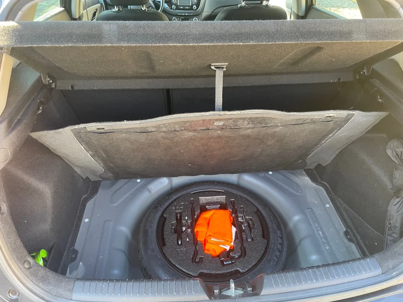 Kia Ceed, снимка 15 - Автомобили и джипове - 53583031