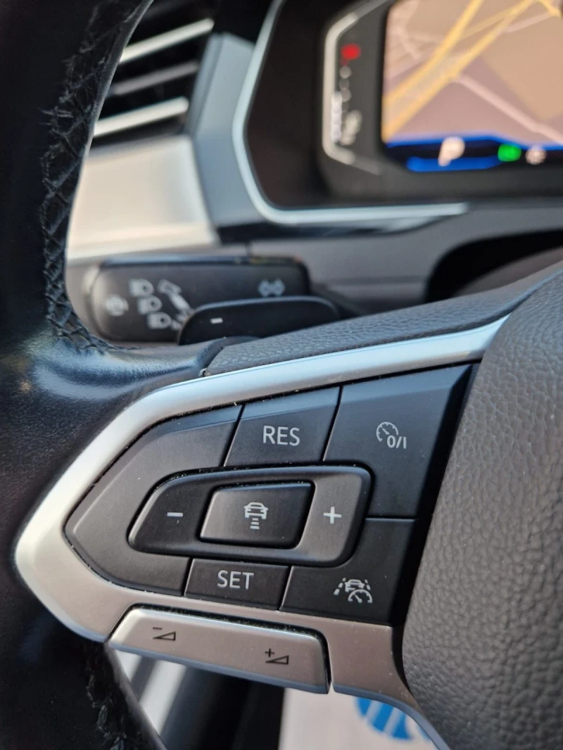 VW Passat 126800km* LED* КОЖА* ПОДГРЕВ* ДИСТРОНИК* , снимка 7 - Автомобили и джипове - 53075831