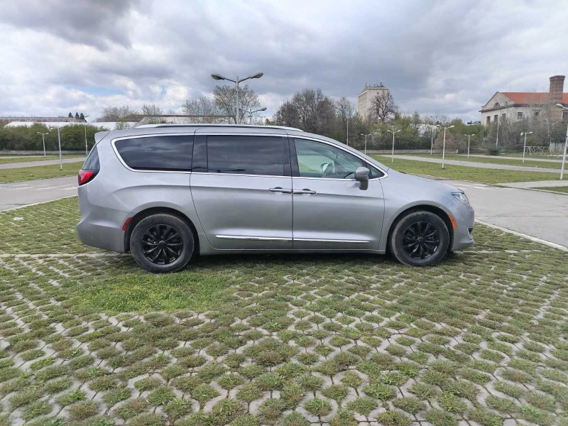 Chrysler Pacifica 6+ 1, снимка 3 - Автомобили и джипове - 53558447