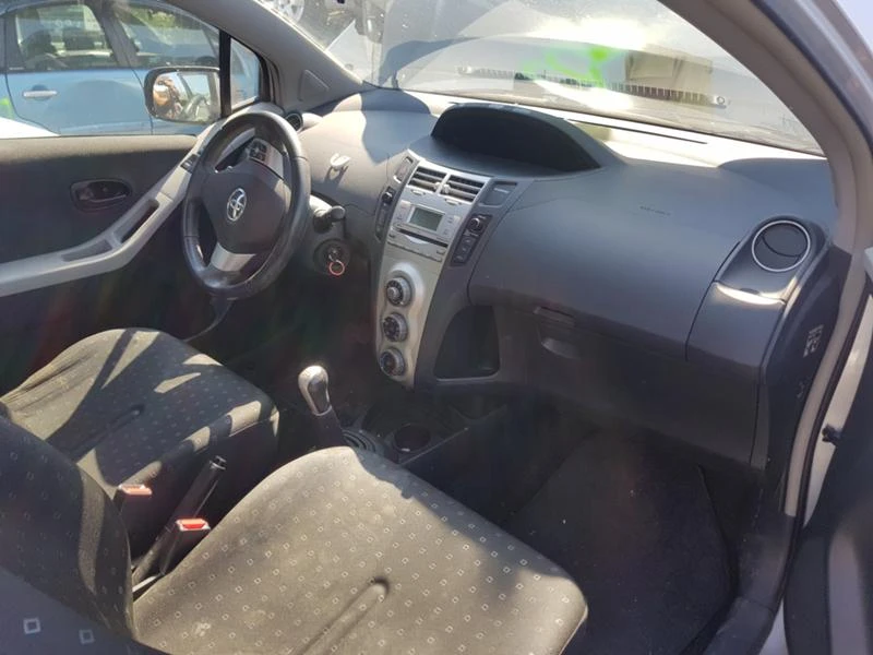 Toyota Yaris 1.0[1KR], снимка 7 - Автомобили и джипове - 45613954