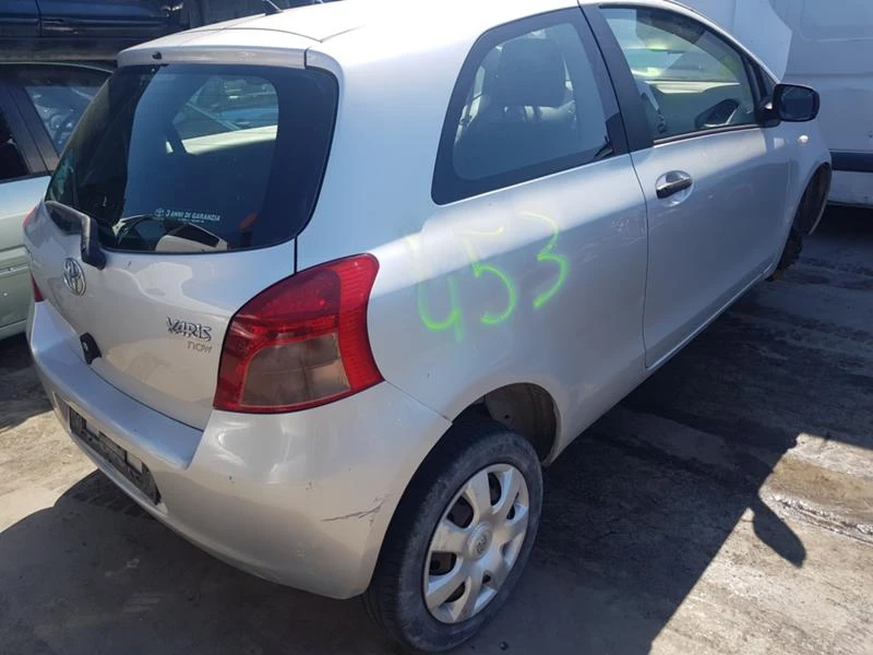 Toyota Yaris 1.0[1KR] - изображение 4