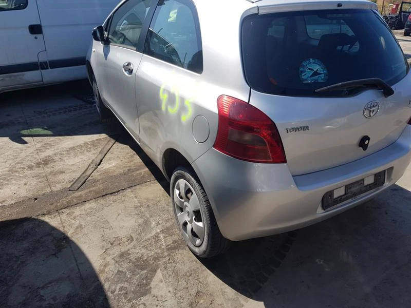 Toyota Yaris 1.0[1KR], снимка 3 - Автомобили и джипове - 45613954