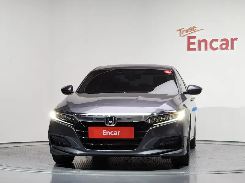 Honda Accord 10Th Gen 1.5 Turbo, снимка 3 - Автомобили и джипове - 55348609