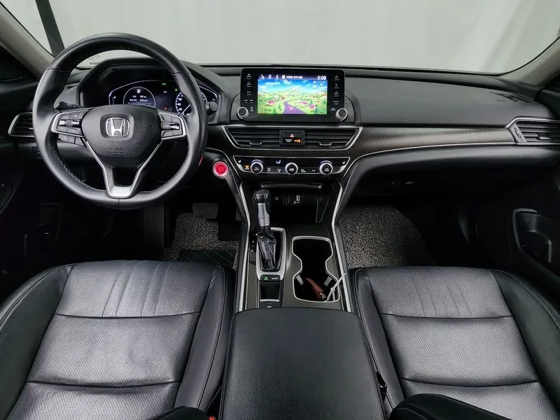 Honda Accord 10Th Gen 1.5 Turbo, снимка 7 - Автомобили и джипове - 55348609