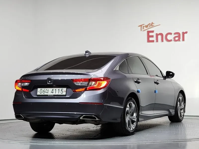 Honda Accord 10Th Gen 1.5 Turbo, снимка 2 - Автомобили и джипове - 55348609
