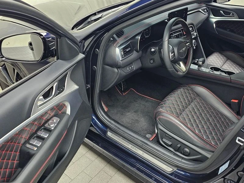 Genesis G70 2.0 Automatic, снимка 5 - Автомобили и джипове - 55598150