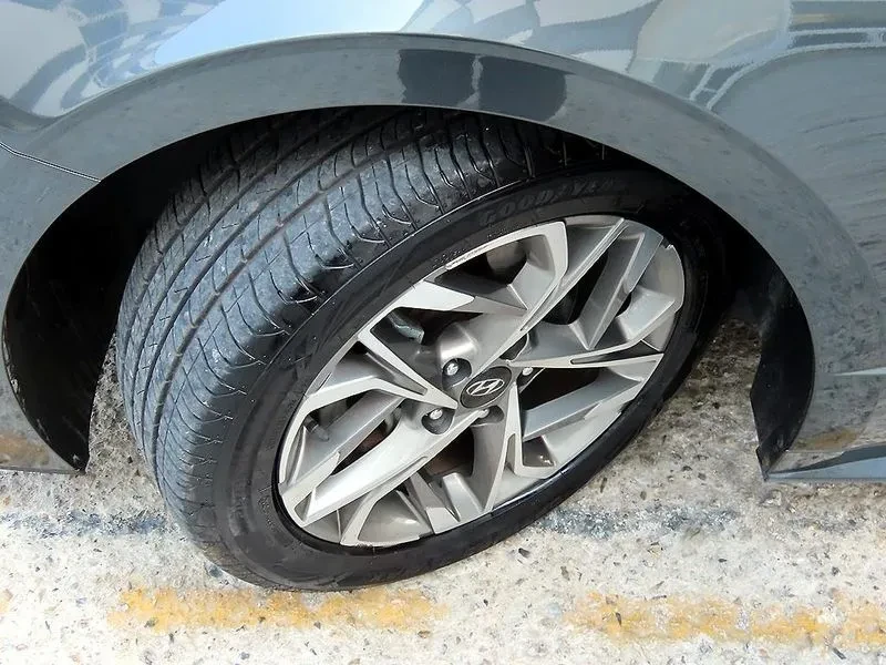 Hyundai Sonata 2.0 Premium, снимка 5 - Автомобили и джипове - 56130513
