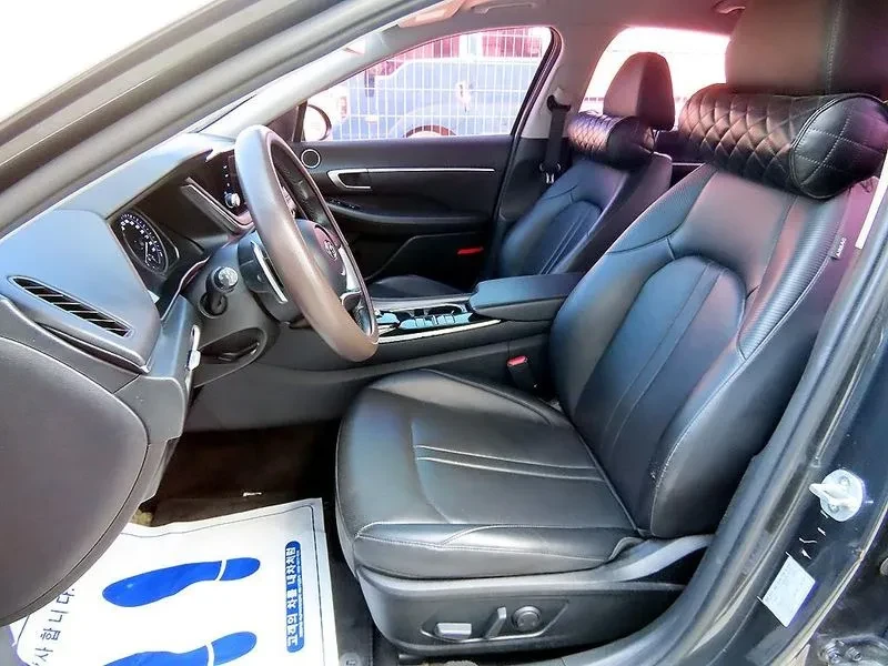 Hyundai Sonata 2.0 Premium, снимка 11 - Автомобили и джипове - 56130513