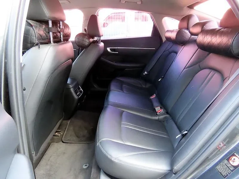 Hyundai Sonata 2.0 Premium, снимка 10 - Автомобили и джипове - 56130513