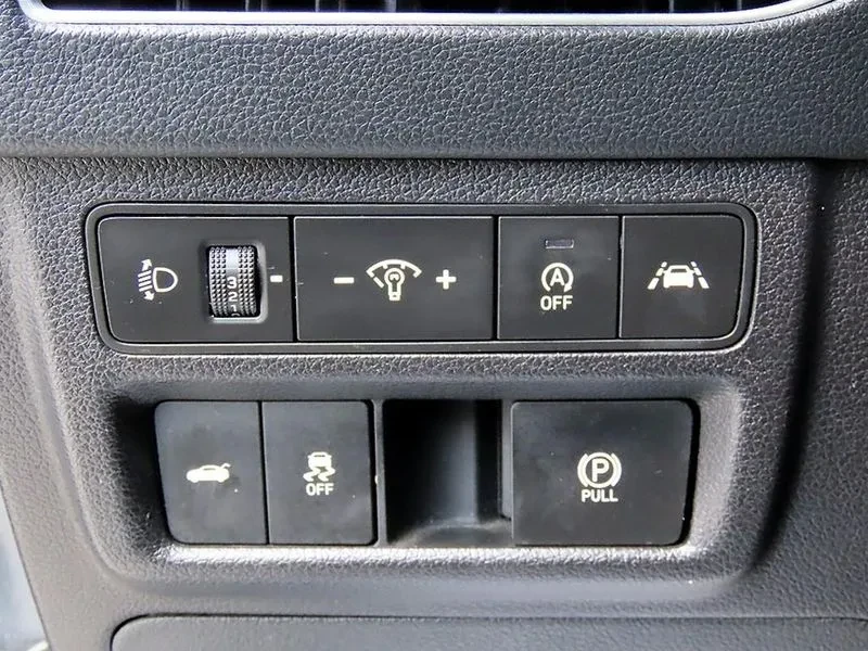 Hyundai Sonata 2.0 Premium, снимка 14 - Автомобили и джипове - 56130513