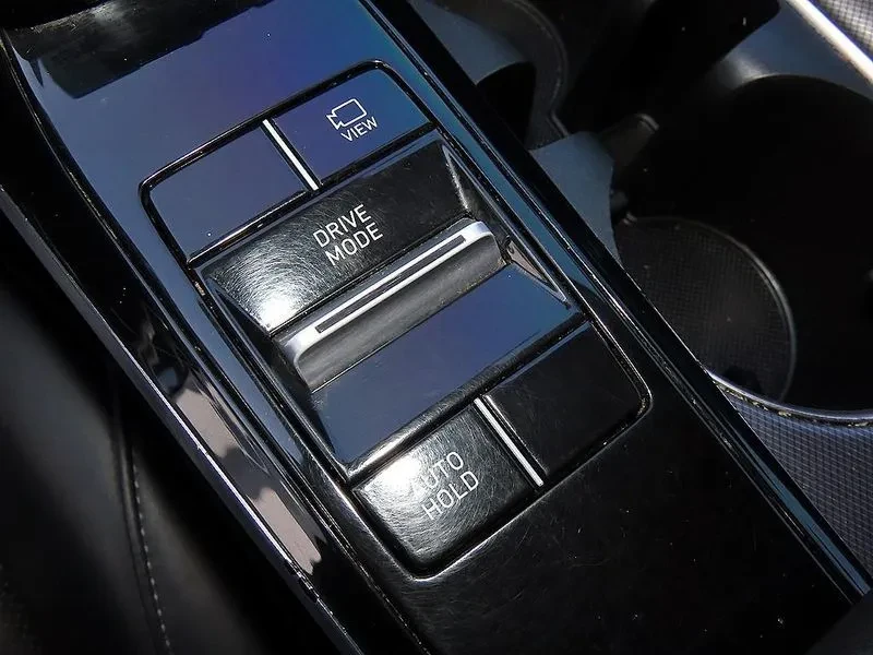 Hyundai Sonata 2.0 Premium, снимка 15 - Автомобили и джипове - 56130513