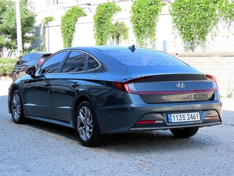 Hyundai Sonata 2.0 Premium, снимка 2 - Автомобили и джипове - 56130513
