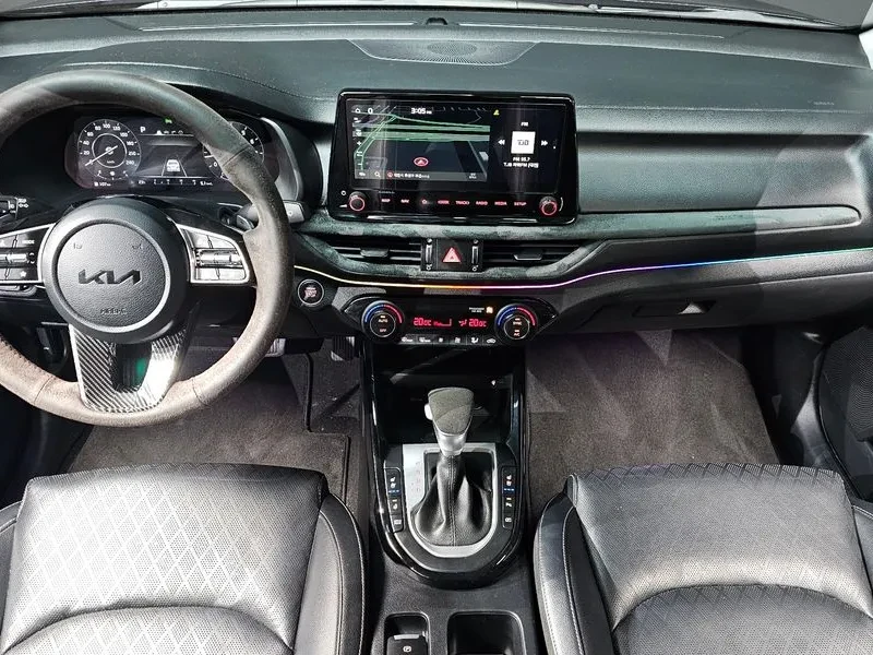 Kia K3 1.6 Signature, снимка 7 - Автомобили и джипове - 56699577