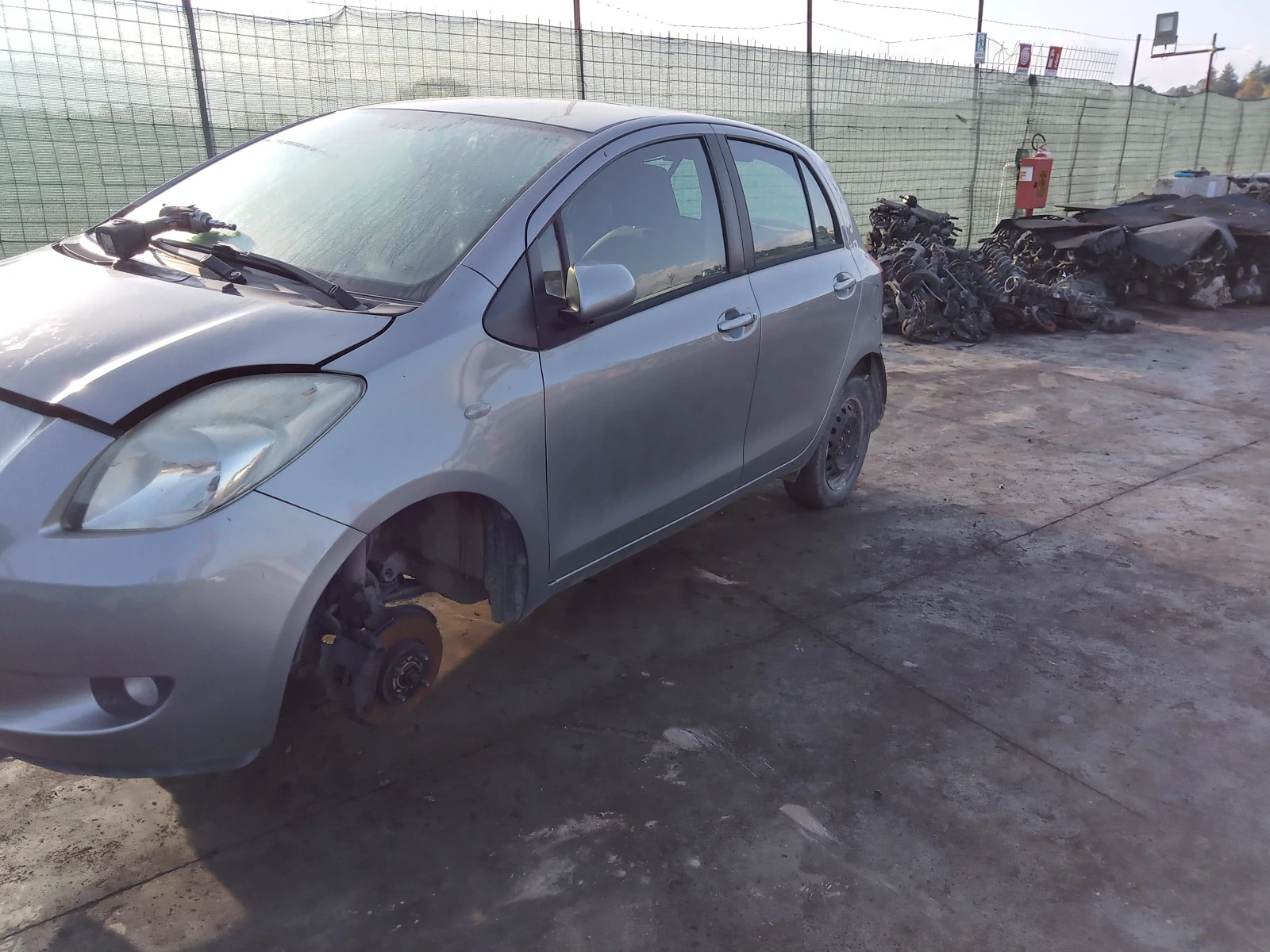 Toyota Yaris 1.0[1KR] - изображение 10