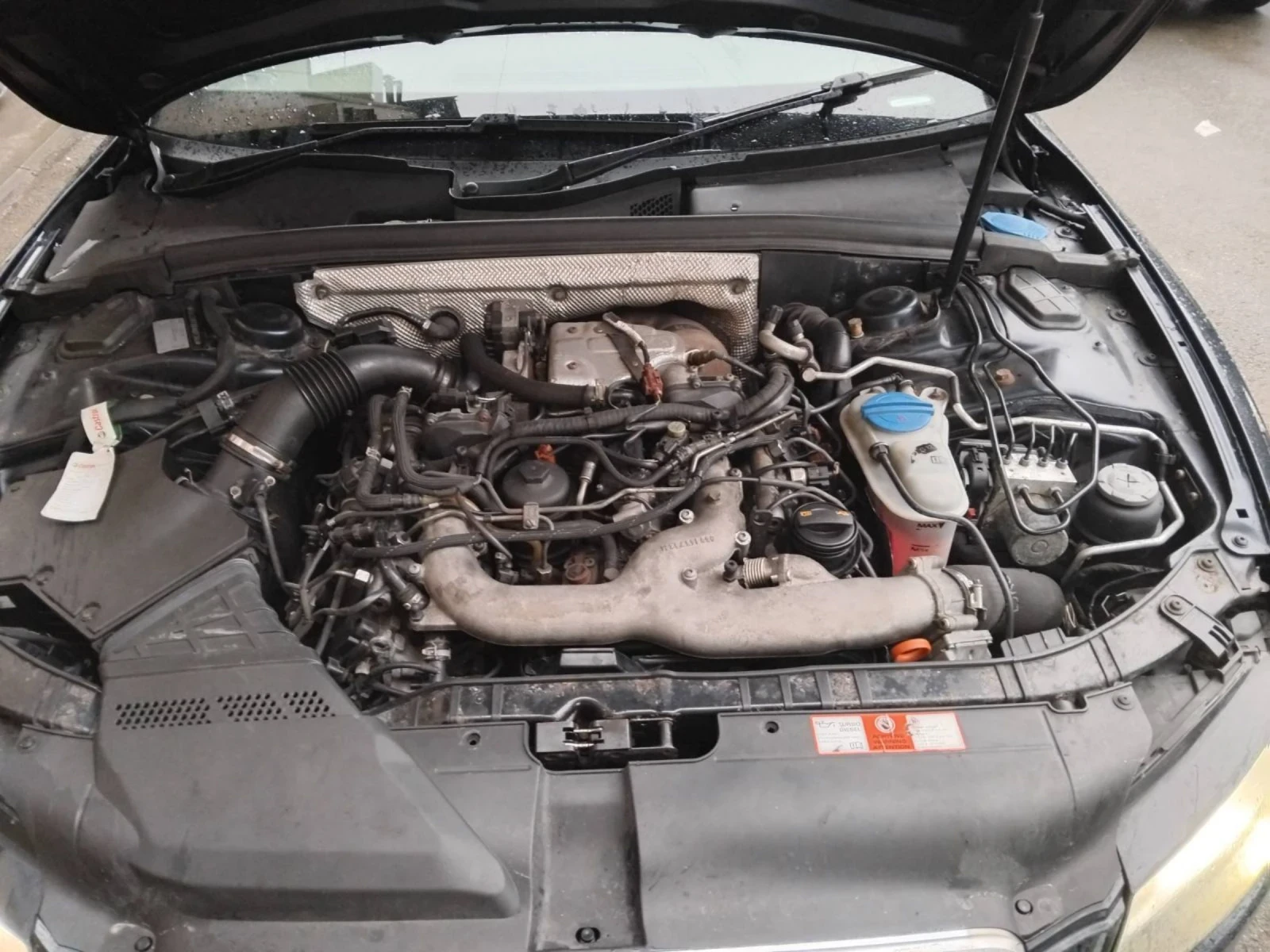 Audi A5 3.0 tdi ръчка 239кс. - изображение 8