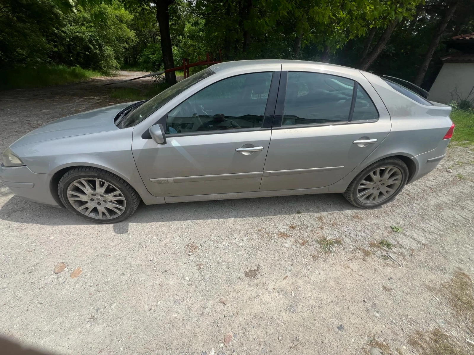 Renault Laguna 2.0T газ - изображение 4