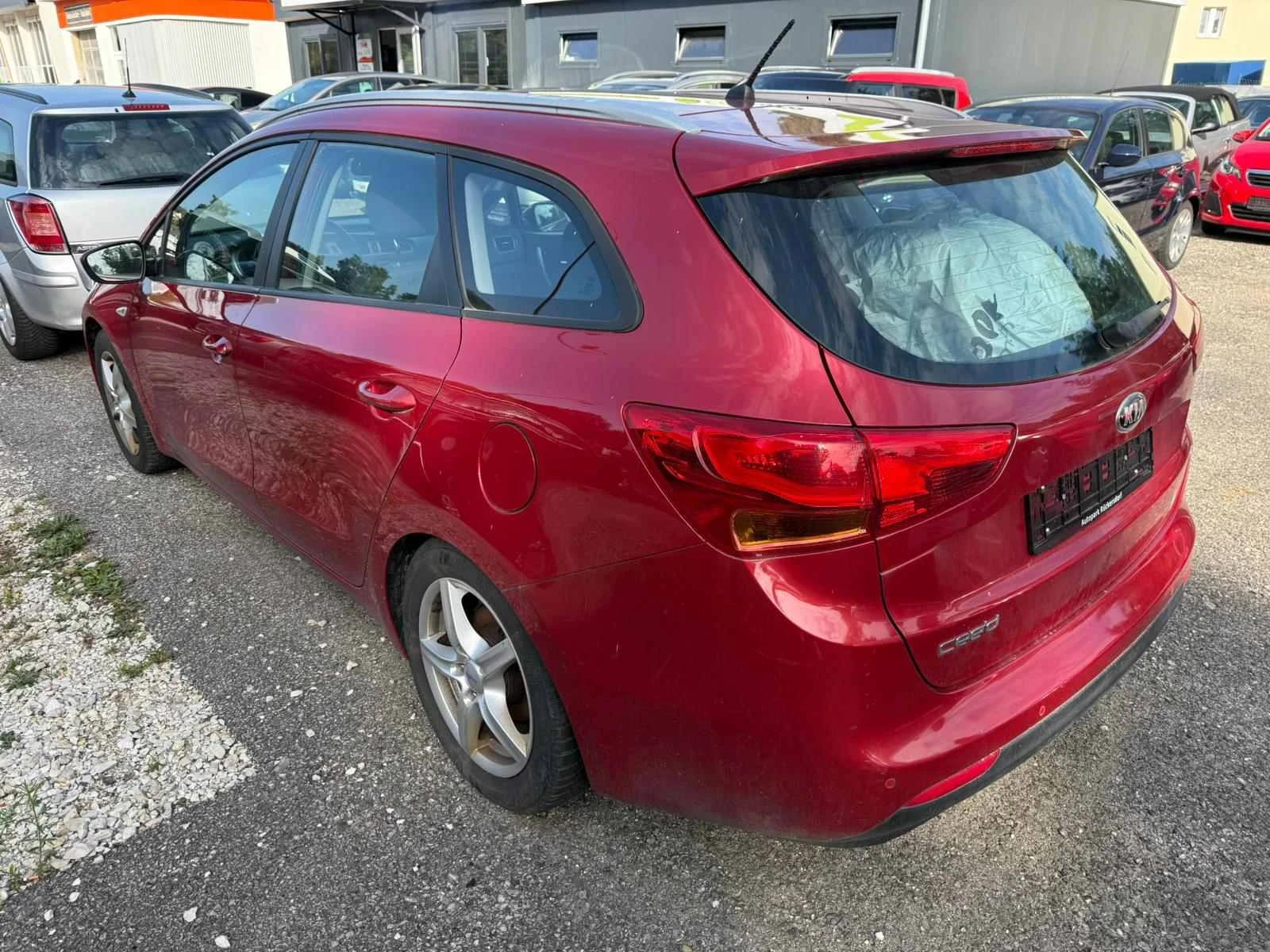 Kia Ceed 1.6 Gas - изображение 6