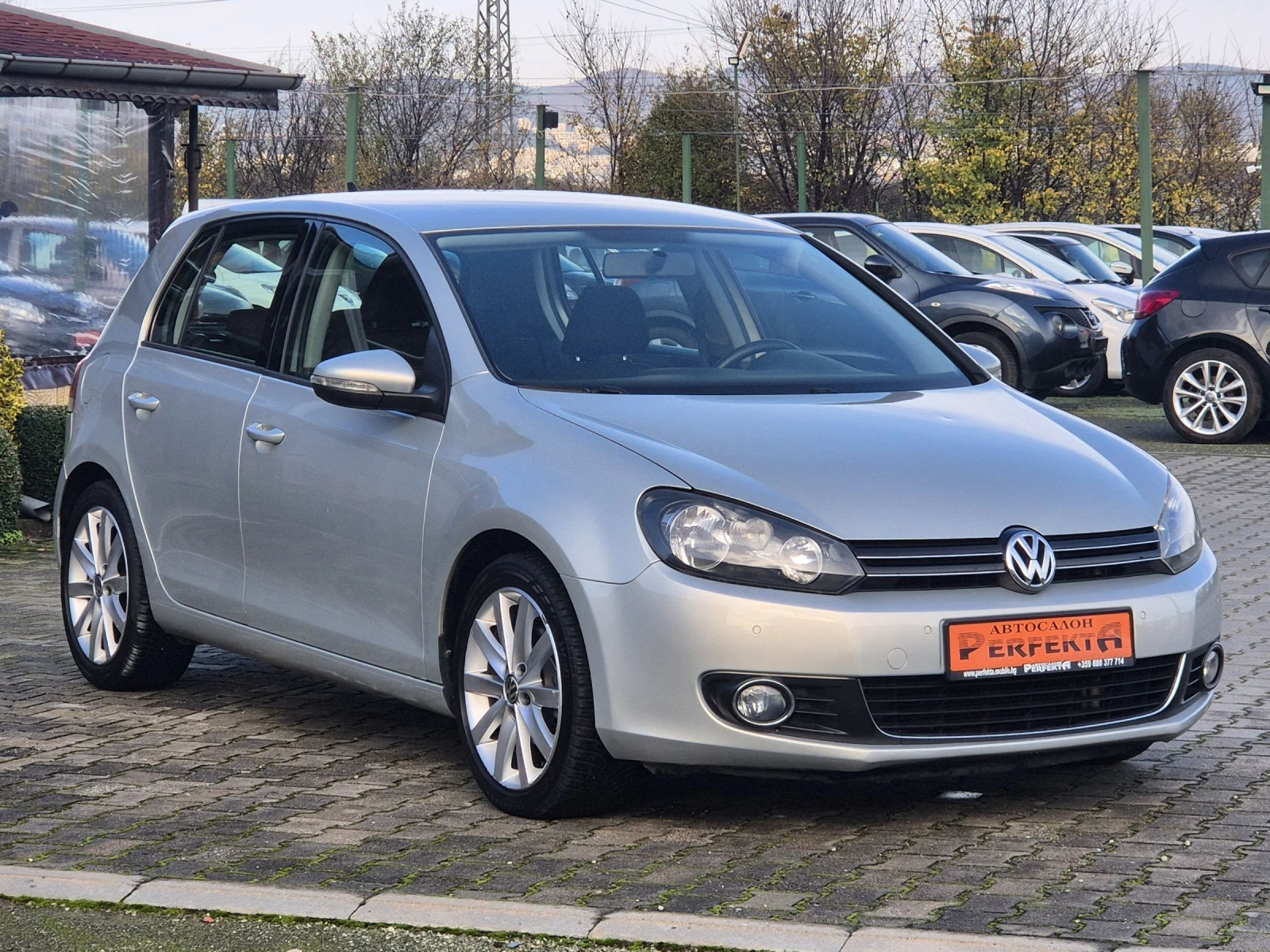 VW Golf 1.6ТDI 105к.с Автоматик - изображение 5