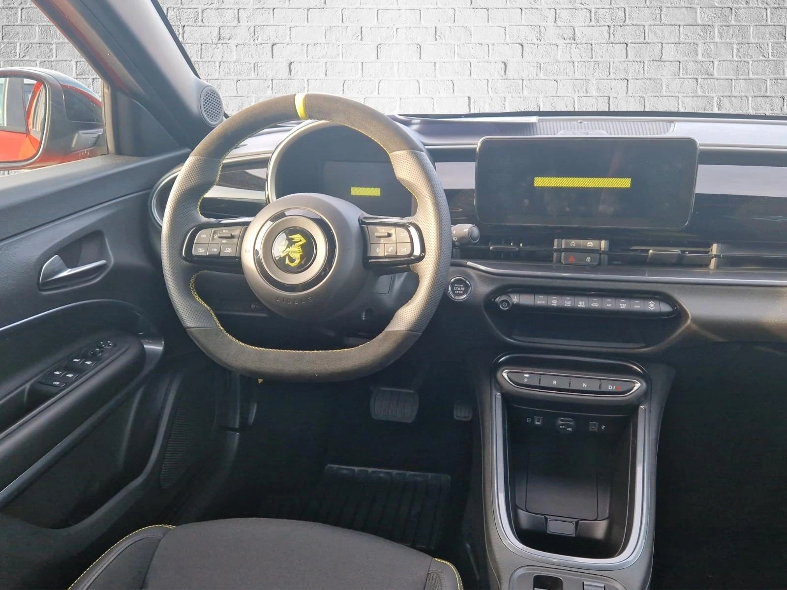 Abarth 600 e TURISMO LED - изображение 7