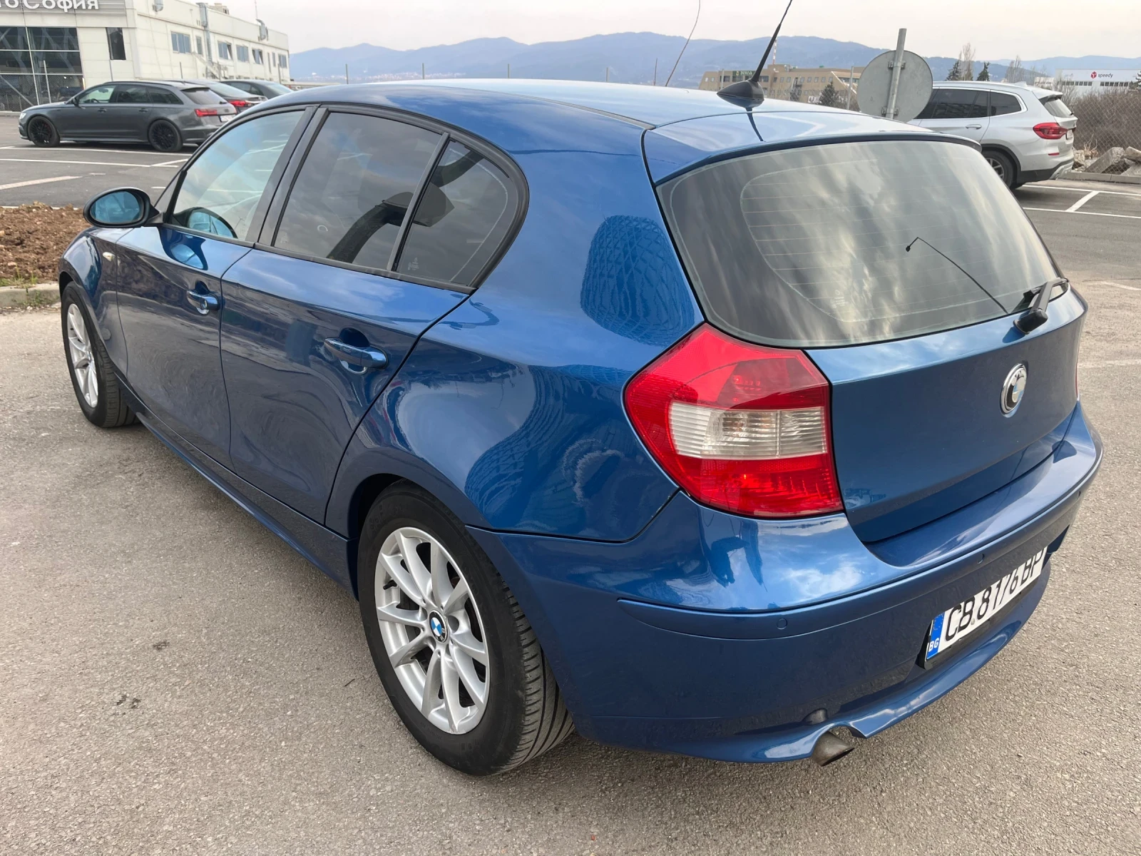 BMW 118 1.8i 129кс. бензин/гас, снимка 4 - Автомобили и джипове - 53891780