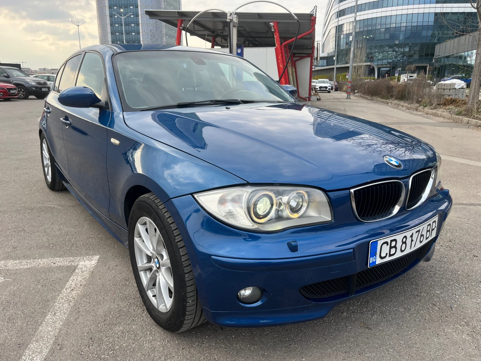 BMW 118 1.8i 129кс. бензин/гас, снимка 3 - Автомобили и джипове - 53891780