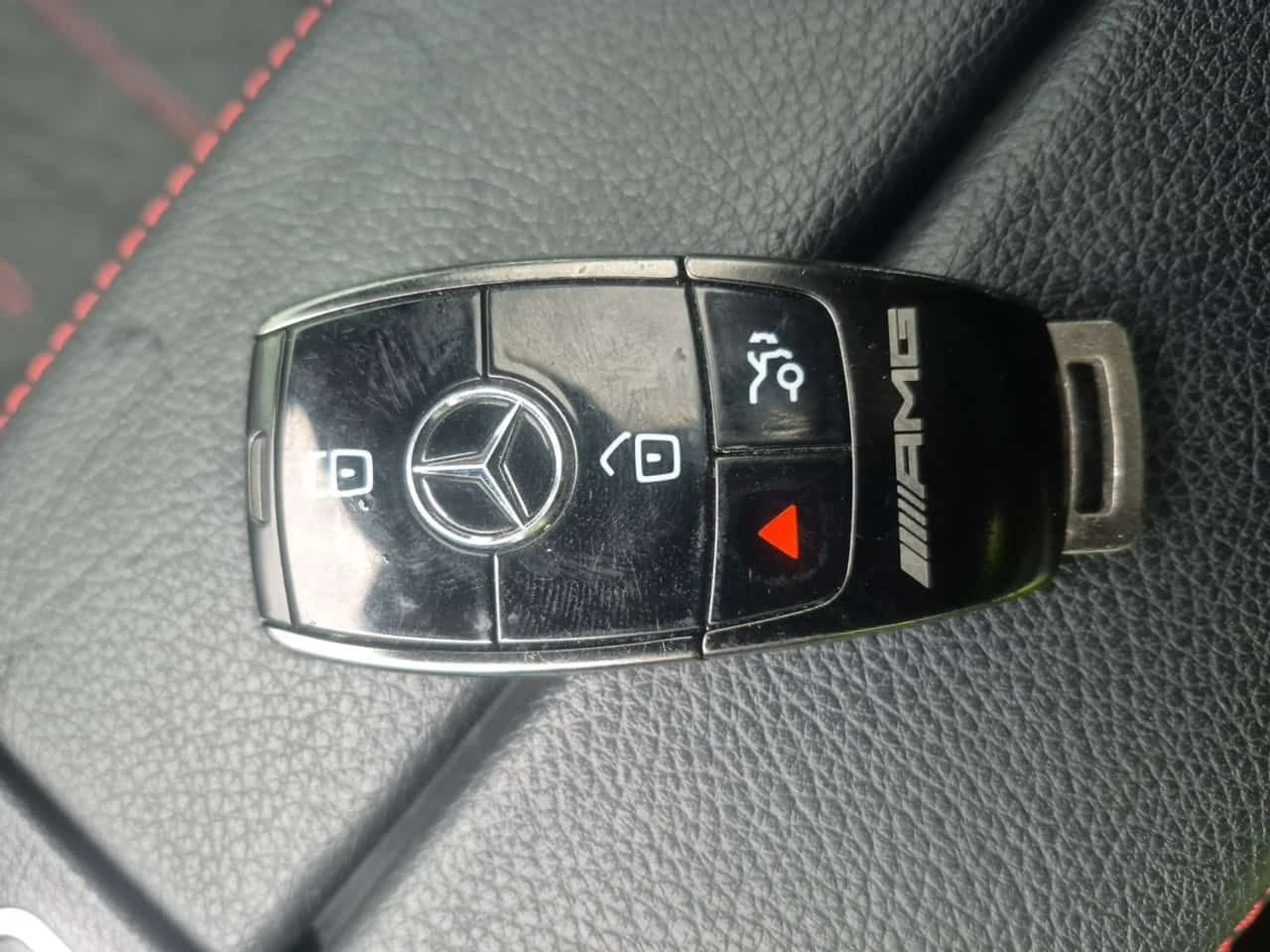 Mercedes-Benz A 35 ALCANTARA| PANORAMA| ПАМЕТ| CARFAX| , снимка 17 - Автомобили и джипове - 53998280