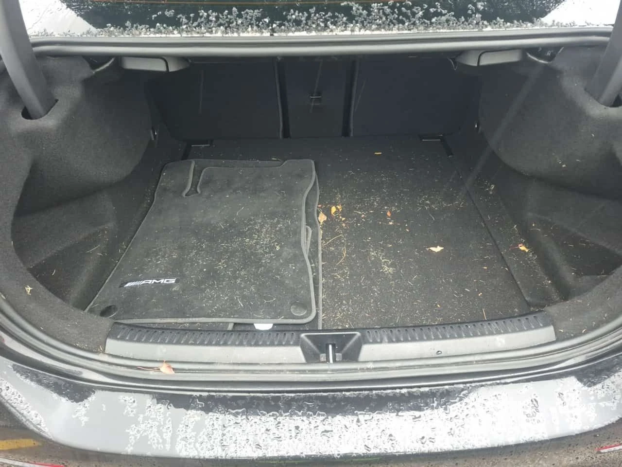 Mercedes-Benz A 35 ALCANTARA| PANORAMA| ПАМЕТ| CARFAX| , снимка 13 - Автомобили и джипове - 53998280