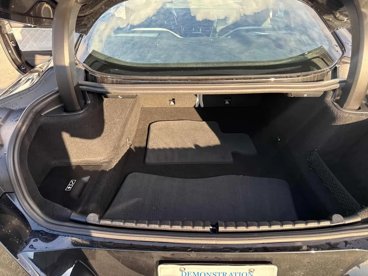 BMW M8 Coupe/360/DISTRONIC/HARMAN KARDON , снимка 14 - Автомобили и джипове - 54053128