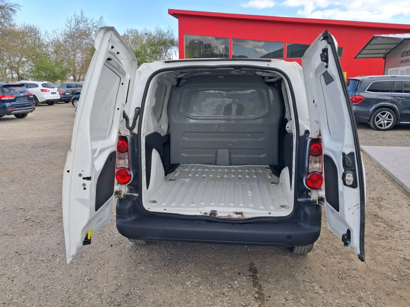 Peugeot Partner 1.6, 90�.�. 3 �����, ��������. | Mobile.bg � ����������� 10