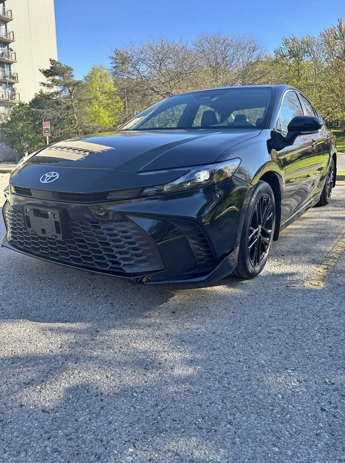 Toyota Camry Hybrid 4X4, снимка 2 - Автомобили и джипове - 54560952