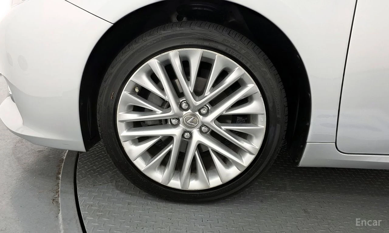 Lexus ES 350 EXECUTIVE* EX60* ПОДГРЕВ* ОБДУХВАНЕ* НАВИГАЦИЯ* , снимка 12 - Автомобили и джипове - 54760919