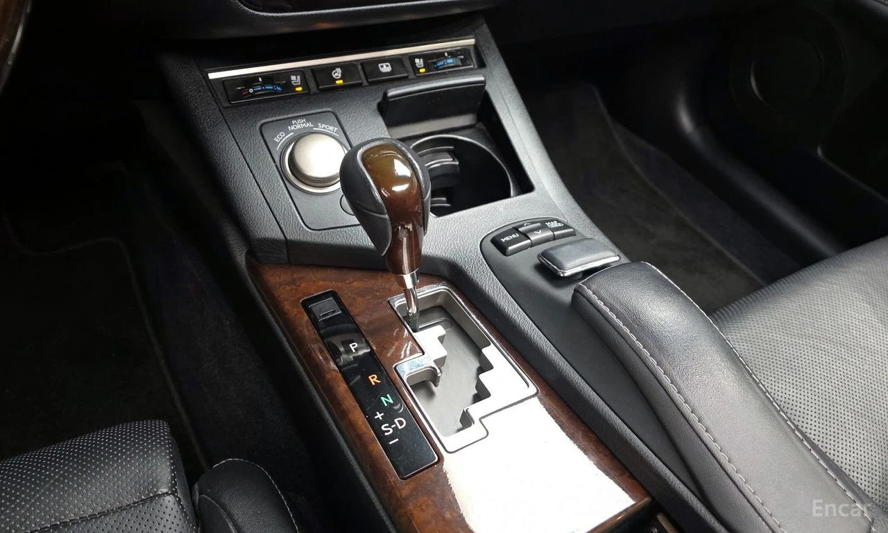Lexus ES 350 EXECUTIVE* EX60* ПОДГРЕВ* ОБДУХВАНЕ* НАВИГАЦИЯ* , снимка 8 - Автомобили и джипове - 54760919