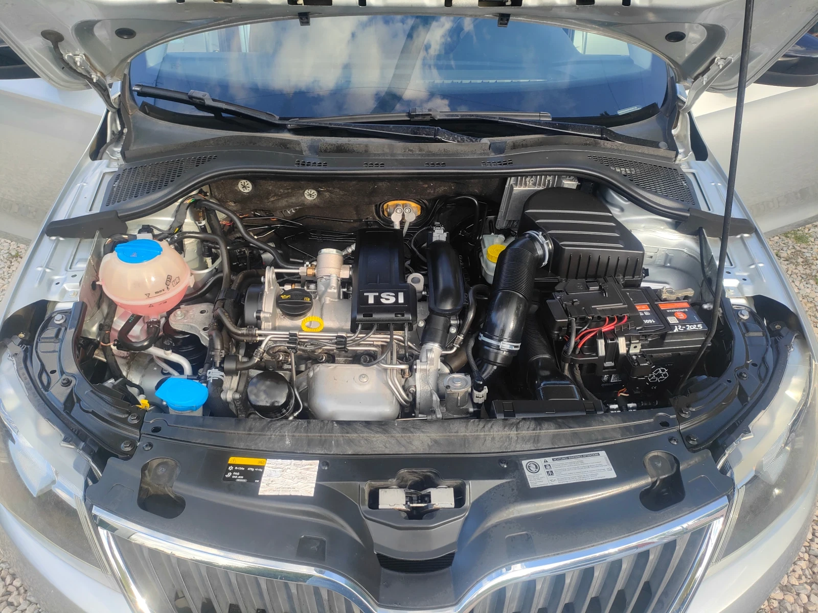 Skoda Rapid 1.2tsi-105ks.Italy, снимка 17 - Автомобили и джипове - 55146866