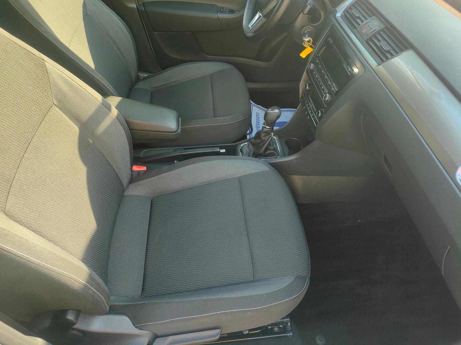Skoda Rapid 1.2tsi-105ks.Italy, снимка 13 - Автомобили и джипове - 55146866