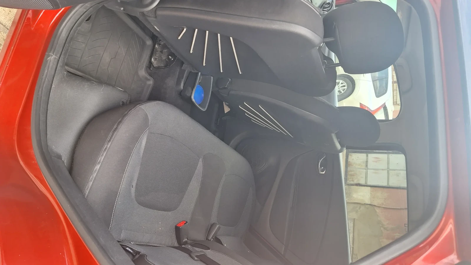 Renault Captur, снимка 10 - Автомобили и джипове - 55383023