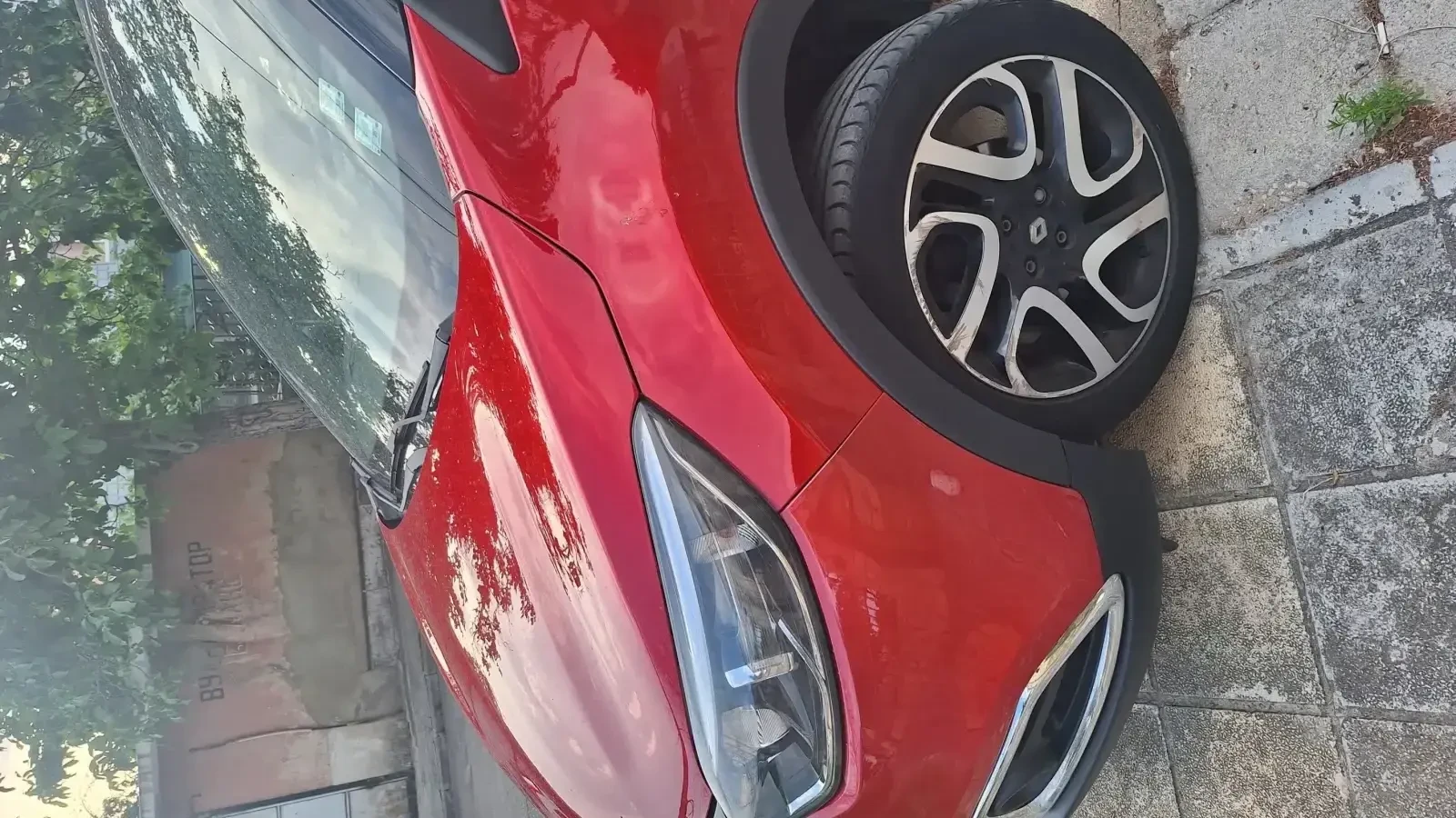 Renault Captur, снимка 8 - Автомобили и джипове - 55383023